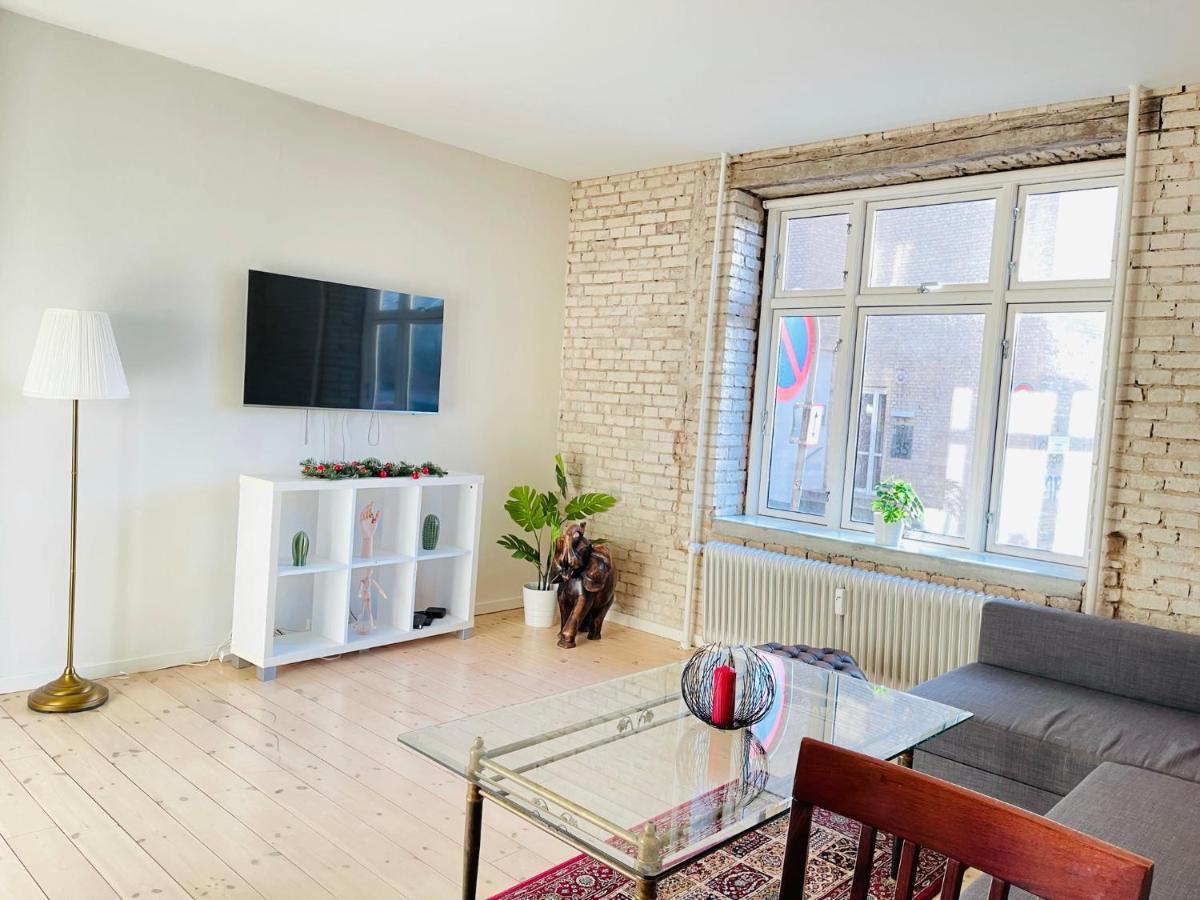 Aday - Central Cozy And Bright Apartment Ålborg Exterior foto
